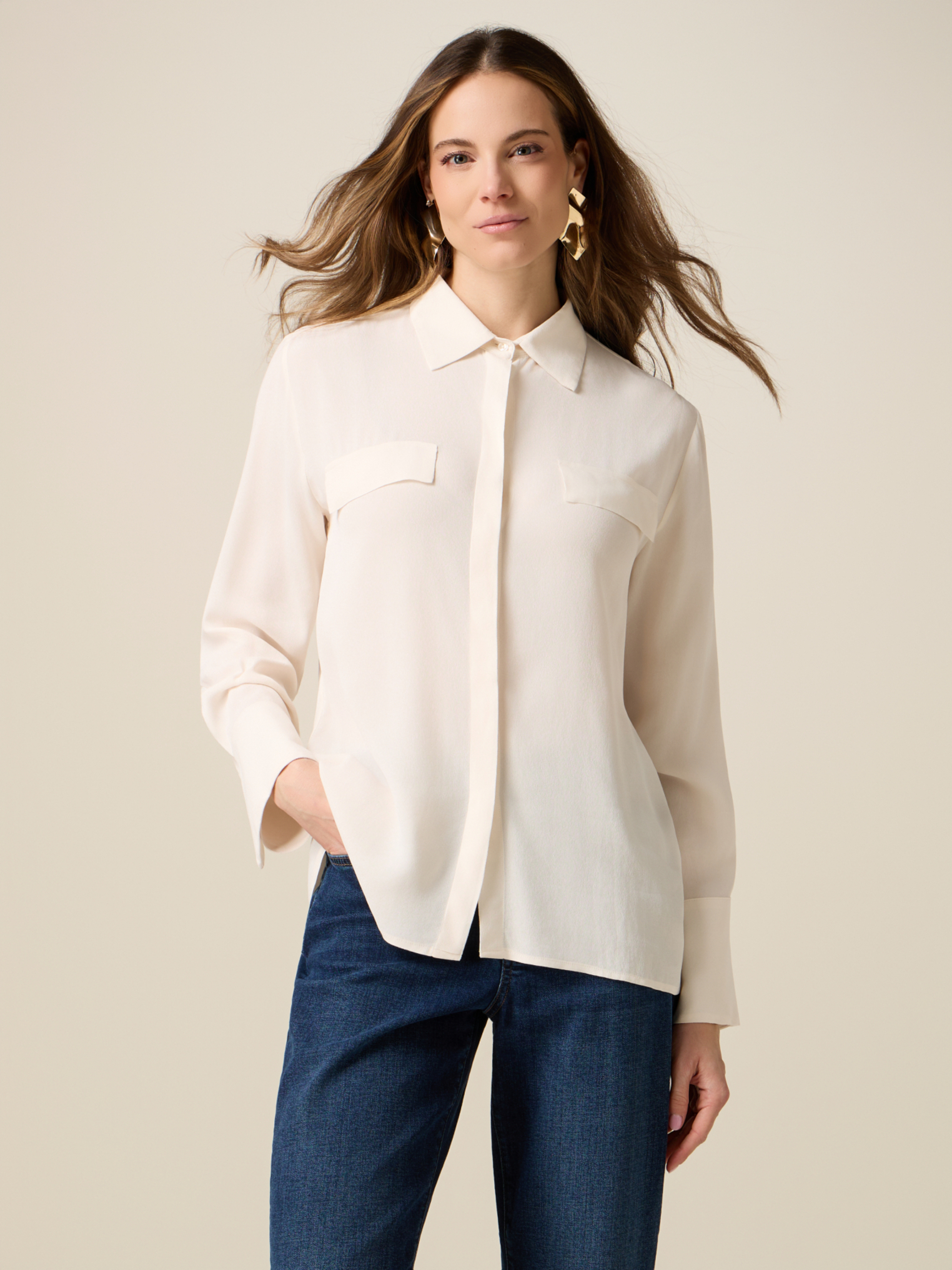 Chemise, OLTRE