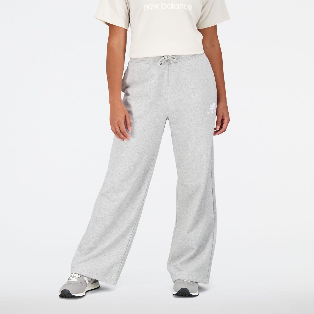 Essentials stacked logo french terry wide legged sweatpant pantalon jogging  en molleton essentials gris - 6ag New Balance