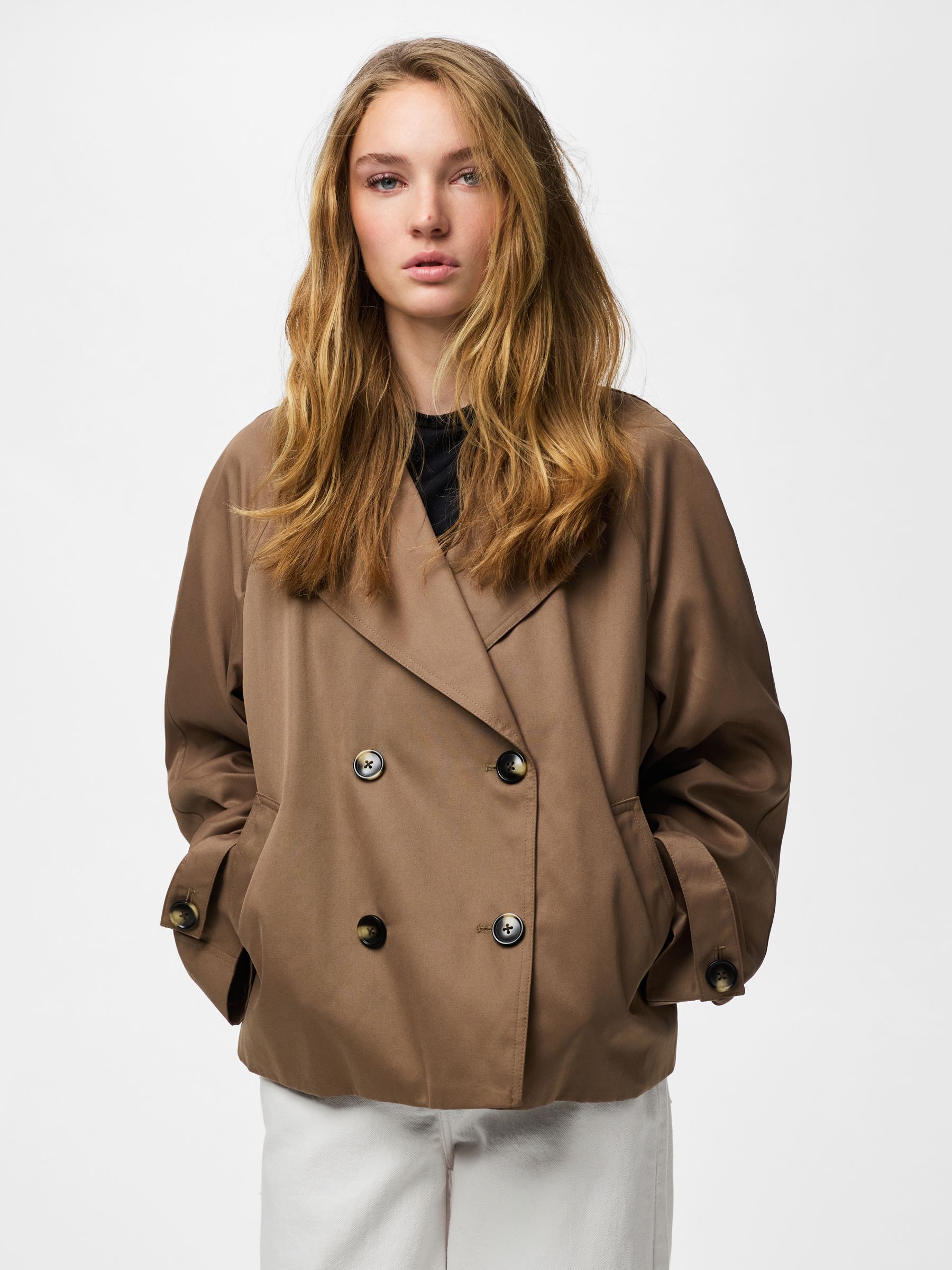 Trench court, PIECES