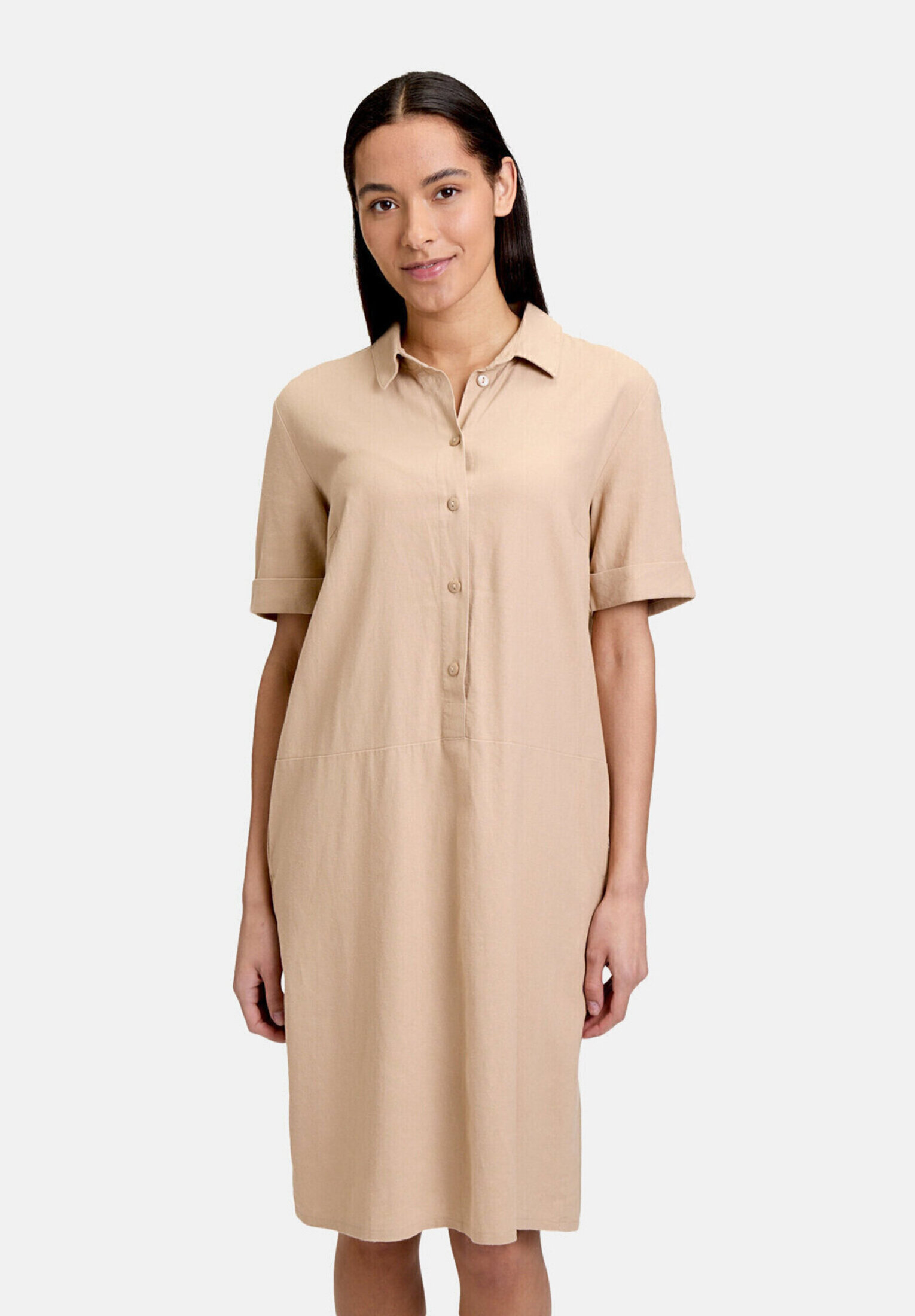 Robe en lin à patte de boutonnage, BETTY BARCLAY