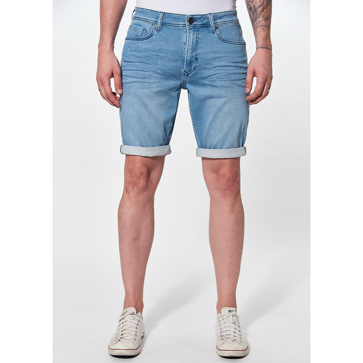 Vixto Fitted Straight Shorts in Stretch Denim