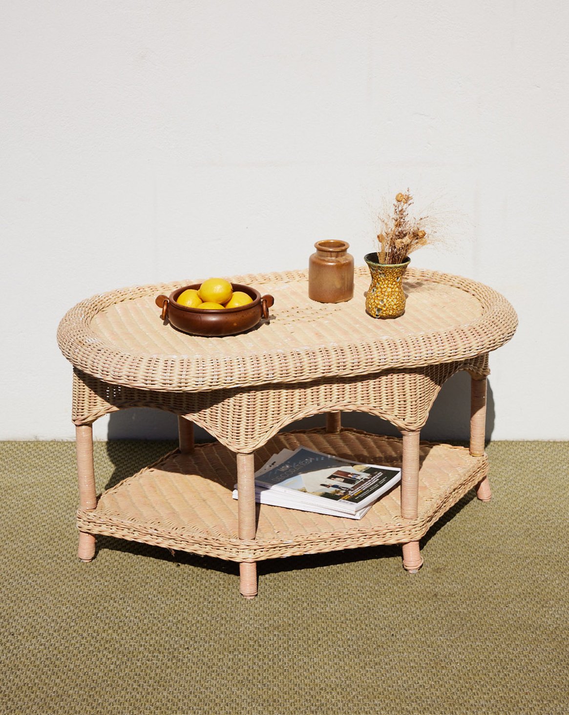Table basse en rotin verni Léonie N°1146 - Bon état, DEBONGOUT