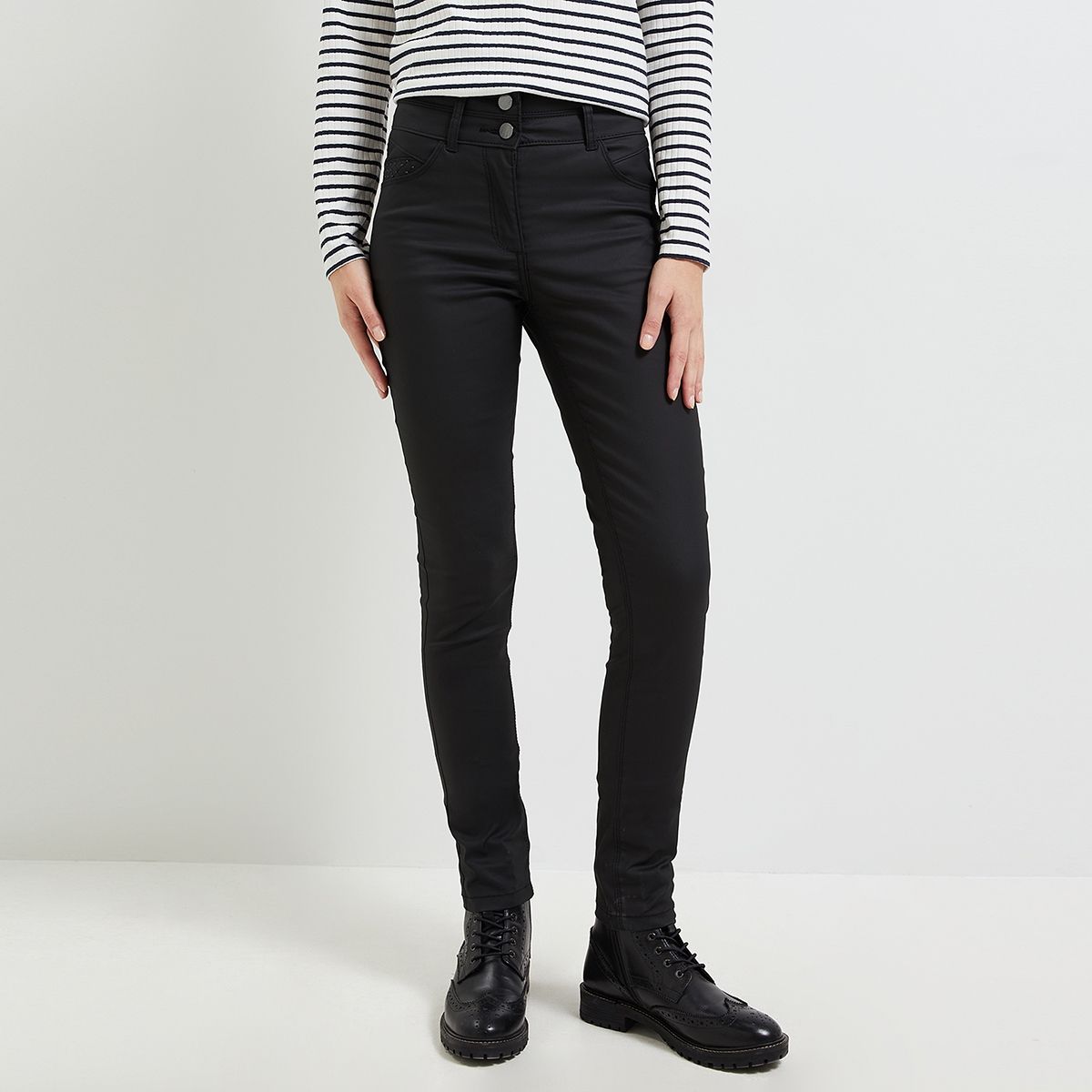 Jean noir slim online taille haute