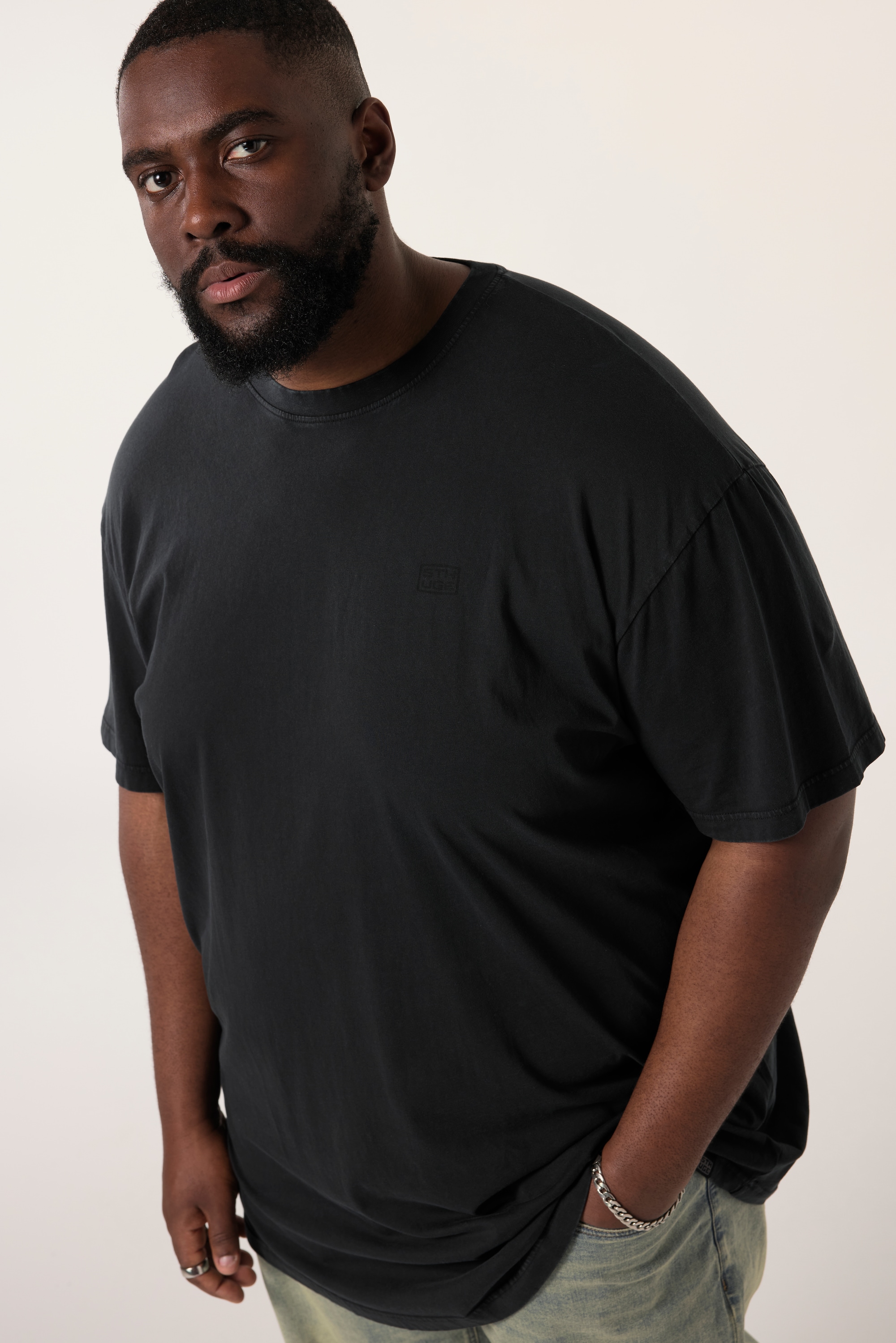 T-shirt, STHUGE