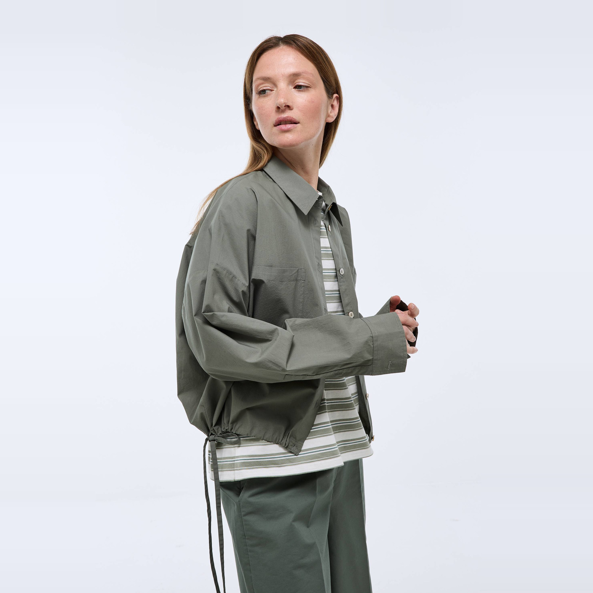 Chemise courte cintrée avec coulisses, manches longues contenant du coton, MONOPRIX