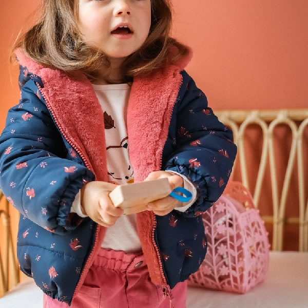 Coats & Jackets