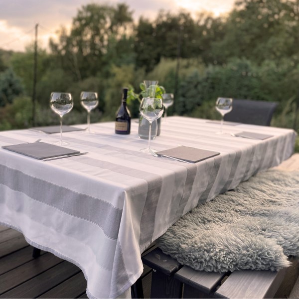 Table Linen & Placemats